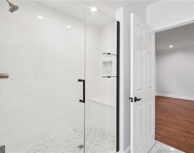 1249 Goodwin Road Ne - Photo Thumbnail 15