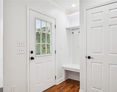 1249 Goodwin Road Ne - Photo Thumbnail 10