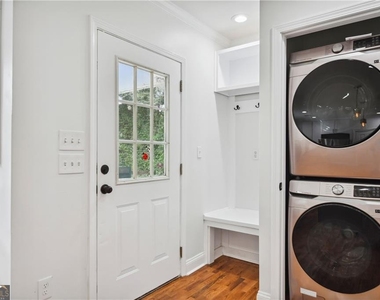 1249 Goodwin Road Ne - Photo Thumbnail 11