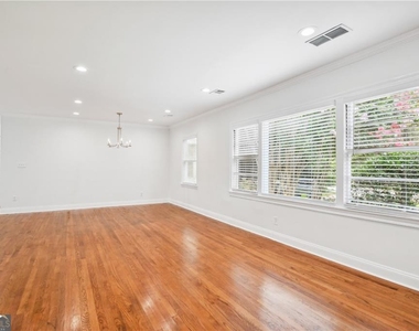 1249 Goodwin Road Ne - Photo Thumbnail 8