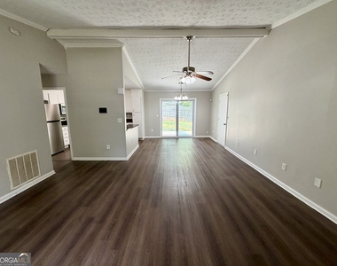 5663 Saint Thomas Drive - Photo Thumbnail 2