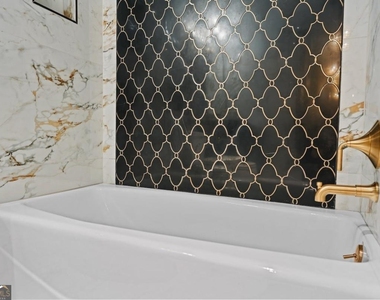 3180 Mathieson Drive - Photo Thumbnail 11