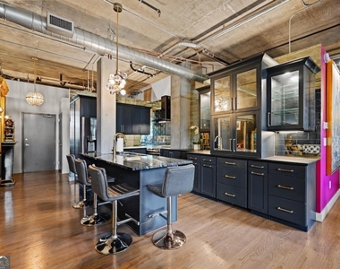 3180 Mathieson Drive - Photo Thumbnail 17