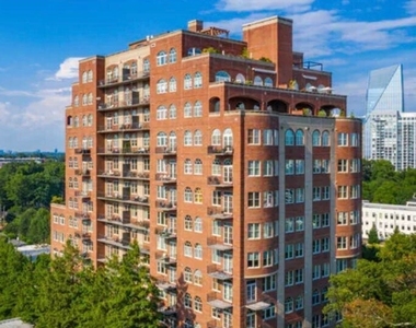 3180 Mathieson Drive - Photo Thumbnail 1