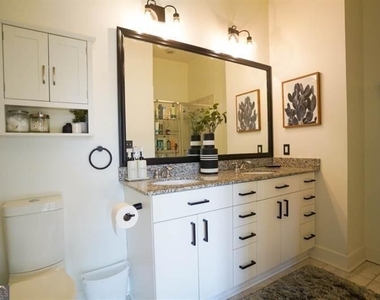 384 Ralph Mcgill Boulevard - Photo Thumbnail 10