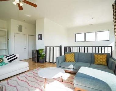 384 Ralph Mcgill Boulevard - Photo Thumbnail 17