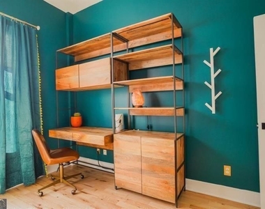 384 Ralph Mcgill Boulevard - Photo Thumbnail 14