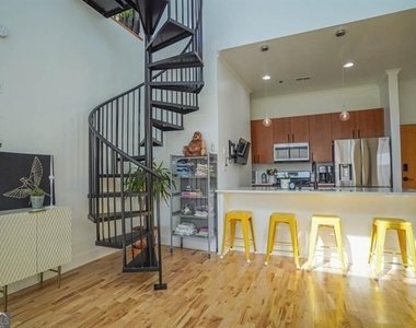 384 Ralph Mcgill Boulevard - Photo Thumbnail 16
