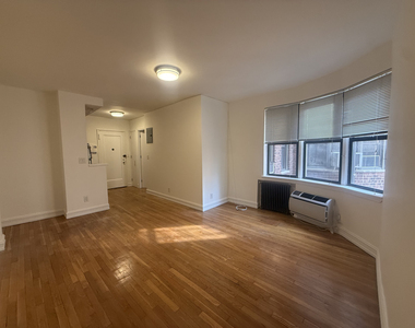 1680 York Avenue - Photo Thumbnail 1