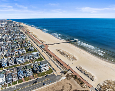 49 Franklin Avenue - Photo Thumbnail 47