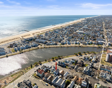 49 Franklin Avenue - Photo Thumbnail 46