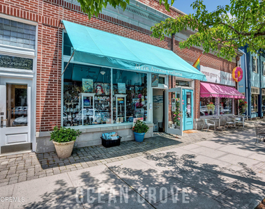49 Franklin Avenue - Photo Thumbnail 56