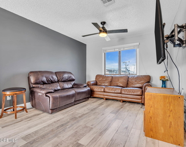 65 Grand Central Avenue - Photo Thumbnail 11