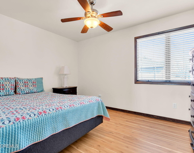 65 Grand Central Avenue - Photo Thumbnail 10