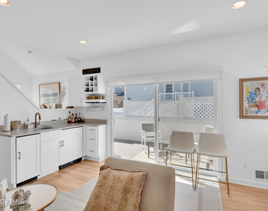 973 Ocean Avenue - Photo Thumbnail 8