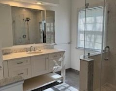 325 Towne Drive - Photo Thumbnail 10