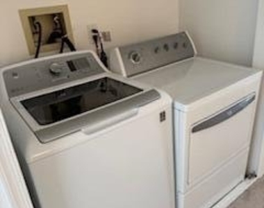 325 Towne Drive - Photo Thumbnail 23