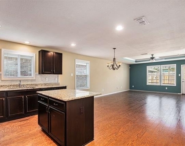 304 Chert Lane - Photo Thumbnail 5