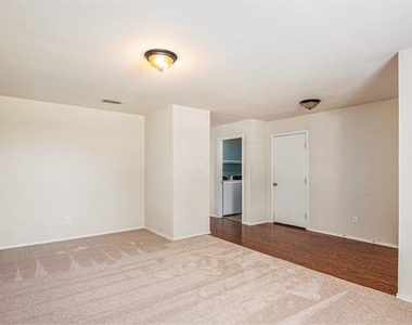 304 Chert Lane - Photo Thumbnail 14