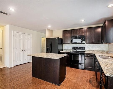 304 Chert Lane - Photo Thumbnail 9