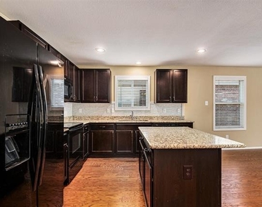 304 Chert Lane - Photo Thumbnail 6