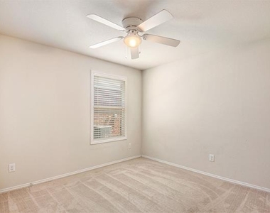 304 Chert Lane - Photo Thumbnail 19