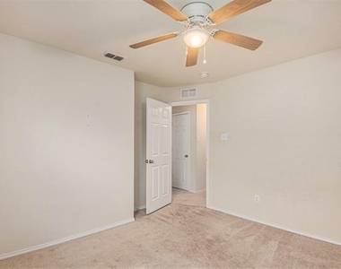 304 Chert Lane - Photo Thumbnail 18