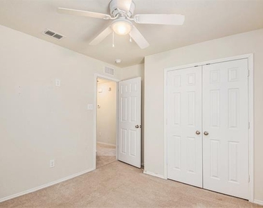 304 Chert Lane - Photo Thumbnail 20