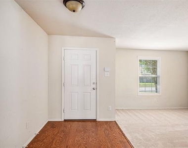 304 Chert Lane - Photo Thumbnail 13