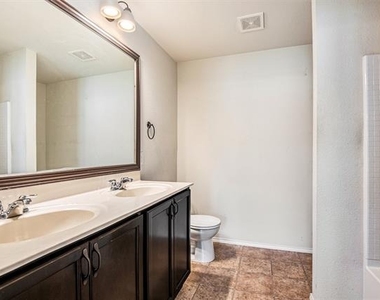304 Chert Lane - Photo Thumbnail 12