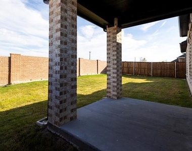 5928 Mustang Creek Lane - Photo Thumbnail 25