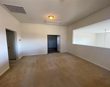 723 Callaway Drive - Photo Thumbnail 17