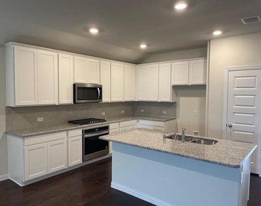 5405 Fairdale Drive - Photo Thumbnail 19
