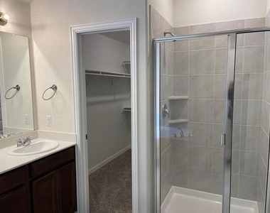 5405 Fairdale Drive - Photo Thumbnail 15