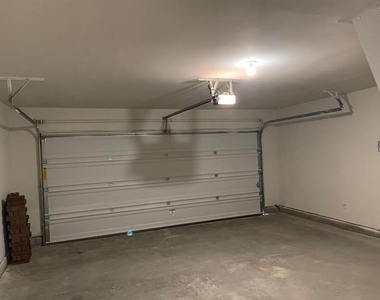 5405 Fairdale Drive - Photo Thumbnail 2