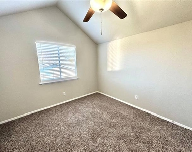 2508 S Center Street S - Photo Thumbnail 13