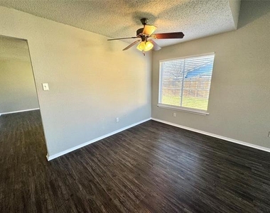 2508 S Center Street S - Photo Thumbnail 2