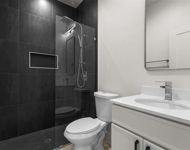 2203 Hondo Avenue - Photo Thumbnail 5