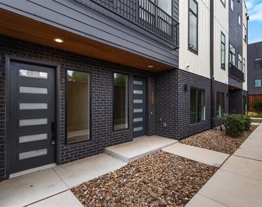2203 Hondo Avenue - Photo Thumbnail 1