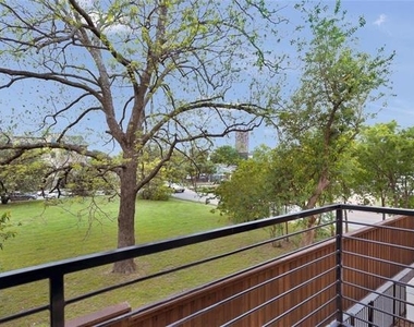 4620 Munger Avenue - Photo Thumbnail 7
