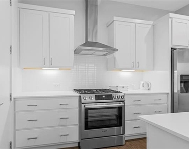 4620 Munger Avenue - Photo Thumbnail 10