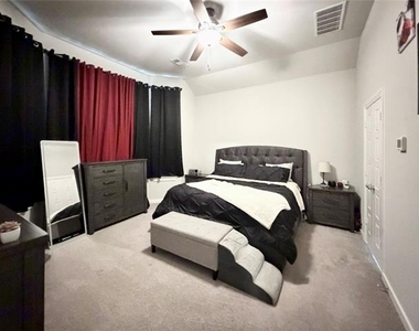 1593 Kessler Drive - Photo Thumbnail 9