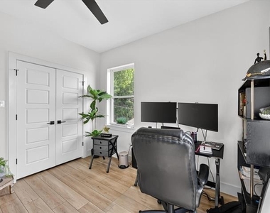 1941 Glenmore Avenue - Photo Thumbnail 27