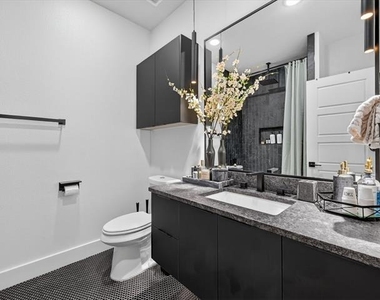 1941 Glenmore Avenue - Photo Thumbnail 24