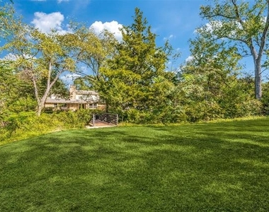 10534 Royal Springs Drive - Photo Thumbnail 13