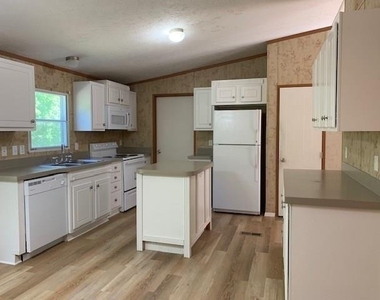 95 Janice Drive - Photo Thumbnail 6