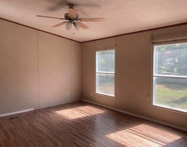 95 Janice Drive - Photo Thumbnail 5