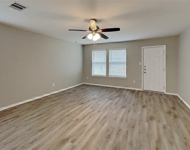 1016 Silver Spur Lane - Photo Thumbnail 1