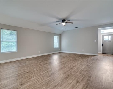 2734 Waters Edge - Photo Thumbnail 5