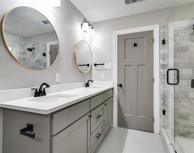 2734 Waters Edge - Photo Thumbnail 14